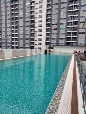 SYG9 Kita Impian Cybersouth Homestay 3 Bilik Tidur with Swimming Pool